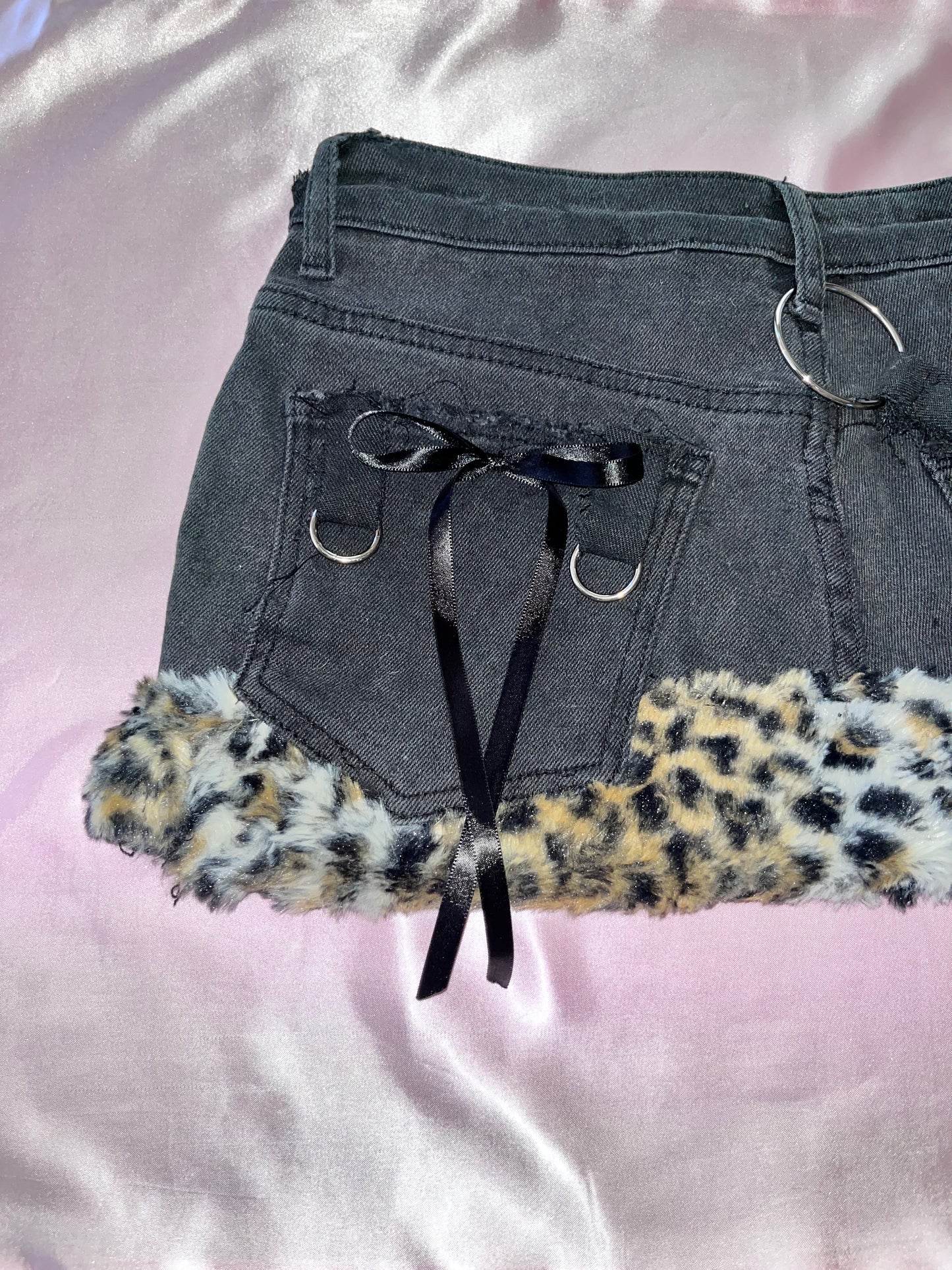 FUR TRIM MINI SKIRT