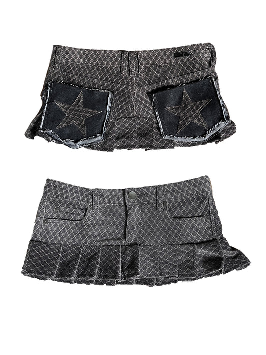 PLEATED STAR SKIRT